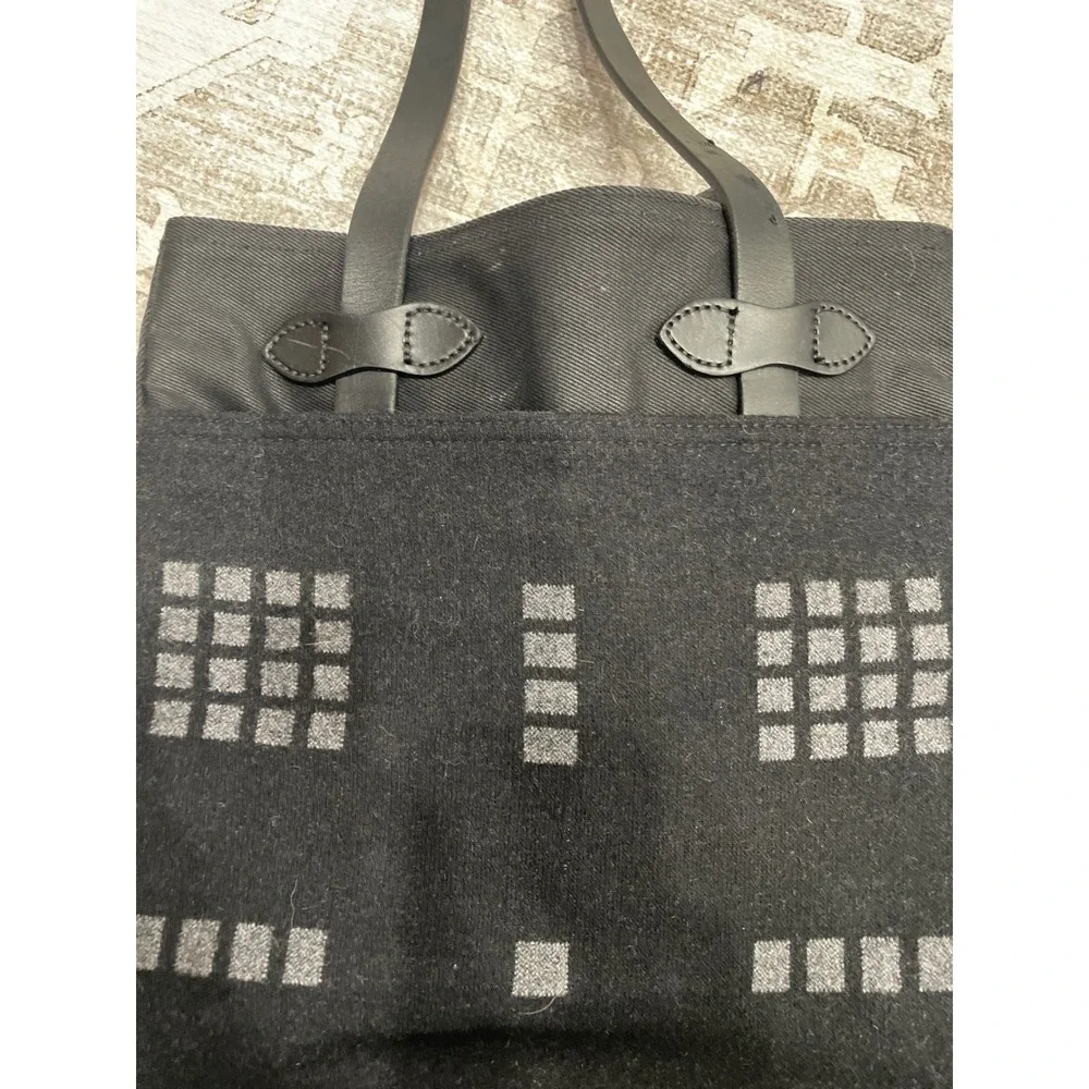 Filson Leather waxed canvas Wool Tote